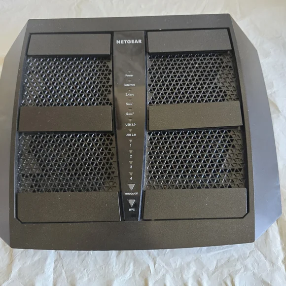 NETGEAR Black WiFi Router - Picture 5 of 7